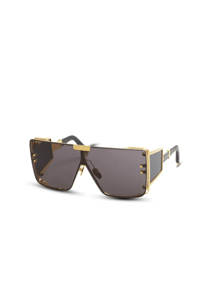 Balmain Eyewear WomenMen Titanium Shieldshaped Wonder Boy Sunglasses Black Balmain Eyewear WomenMen Titanium Shieldshaped Wonder Boy Sunglasses Black