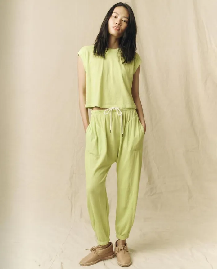 Bottoms Women039s The Great The Jersey Jogger Pant Lime Zest
