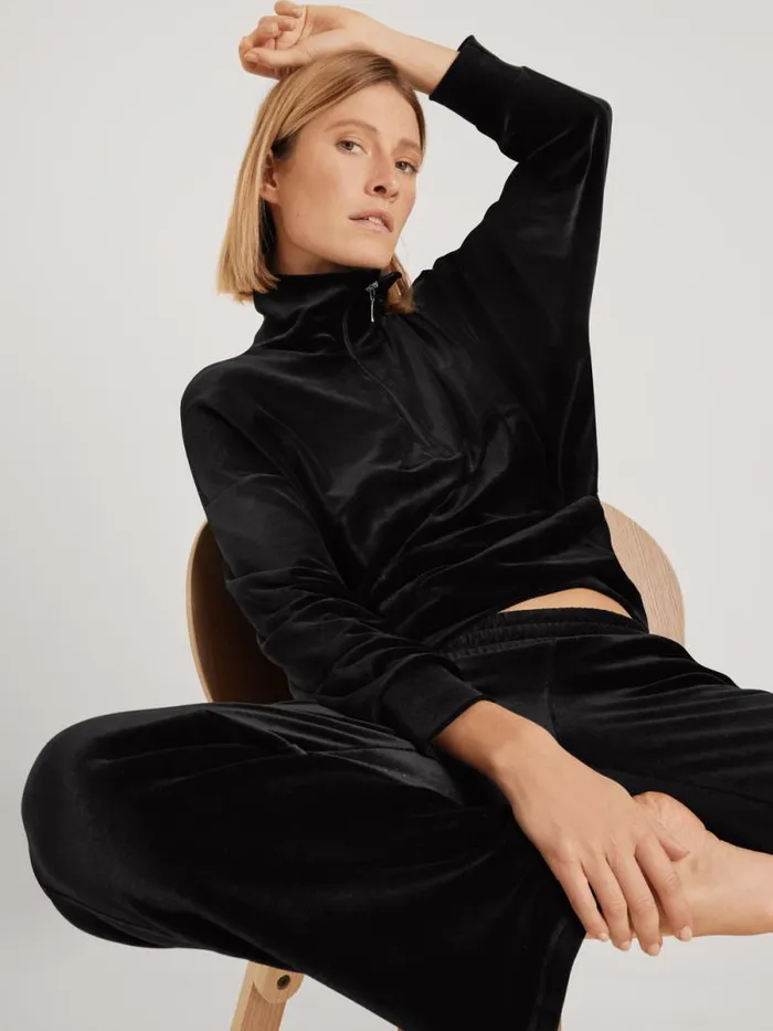 CALIDA Sweatshirts and Jackets Sweater Longsleeve Schwarz 8211 Women