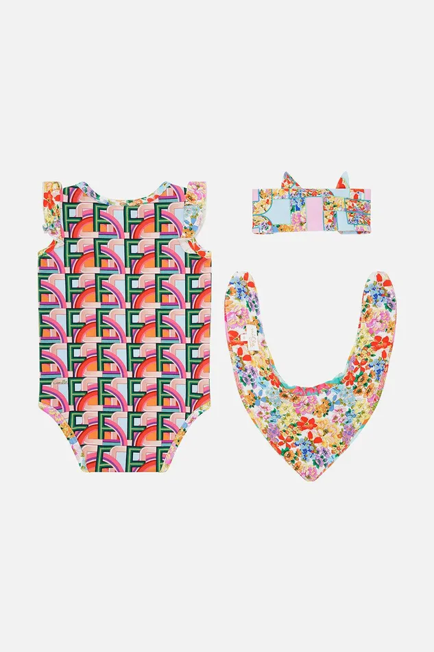 Camilla Baby Babies Onesie Bib And Headband Pack An Italian Welcome 8211 Kids Camilla Baby Babies Onesie Bib And Headband Pack An Italian Welcome 8211 Kids