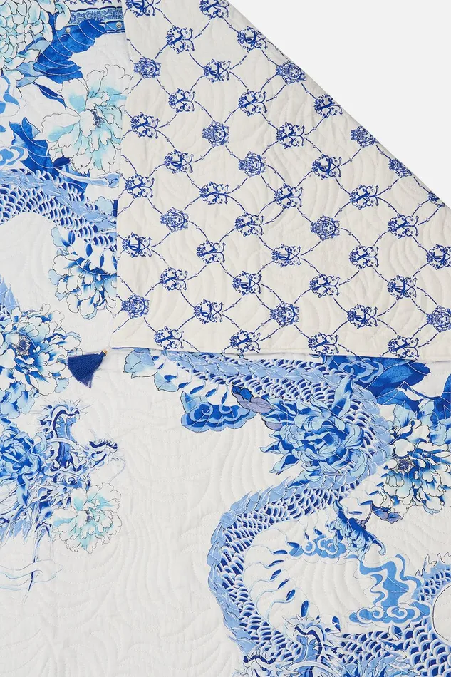 Camilla Tableware Picnic Blanket Heart Of A Dragon 8211 Accessories Camilla Tableware Picnic Blanket Heart Of A Dragon 8211 Accessories