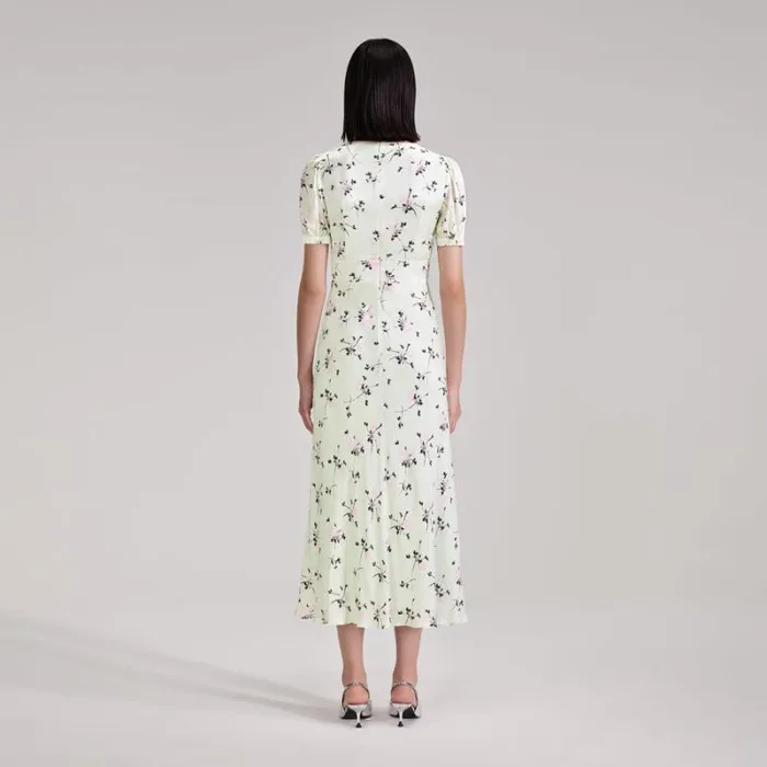 Dresses Woman SelfPortrait Pink Floral Print Tiered Midi Dress Dresses Woman SelfPortrait Pink Floral Print Tiered Midi Dress