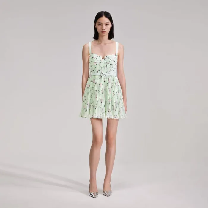 Dresses Woman SelfPortrait Pink Floral Print Tiered Midi Dress Dresses Woman SelfPortrait Pink Floral Print Tiered Midi Dress
