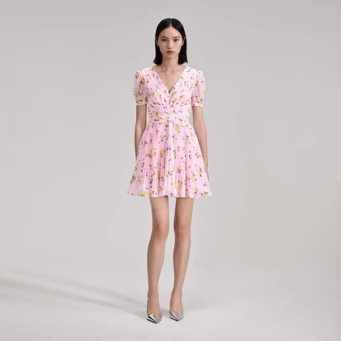 Dresses Woman SelfPortrait Pink Floral Print Tiered Midi Dress Dresses Woman SelfPortrait Pink Floral Print Tiered Midi Dress