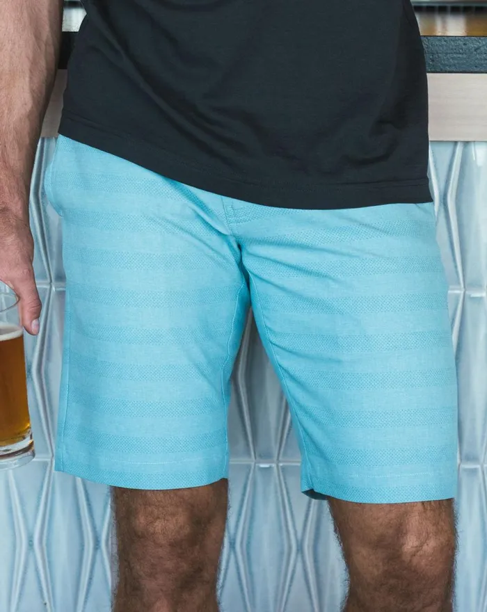 Men Shorts TravisMathew LAKE POWELL SHORT Heather Delphinium