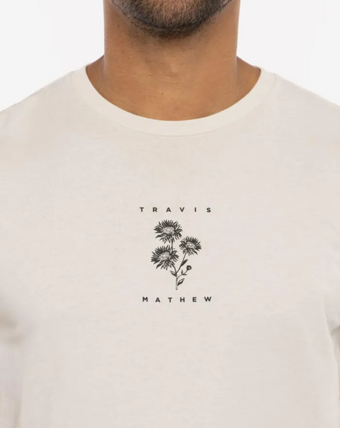 Men Tees TravisMathew HIDDEN PURPOSE TEE Moonbeam Men Tees TravisMathew HIDDEN PURPOSE TEE Moonbeam