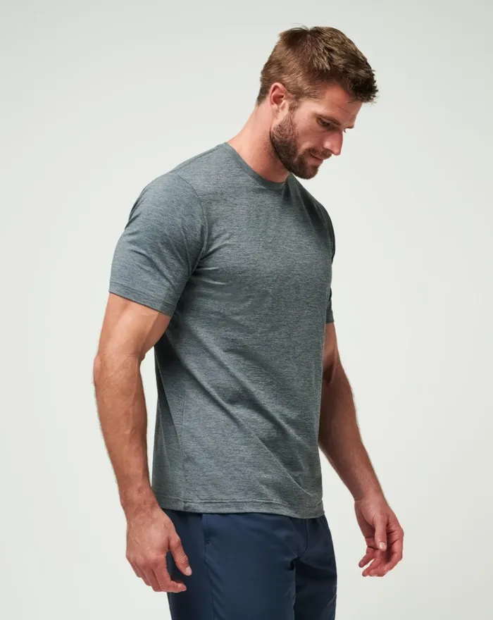 Men Tees TravisMathew SCENIC VISTA ACTIVE TEE Heather Grey