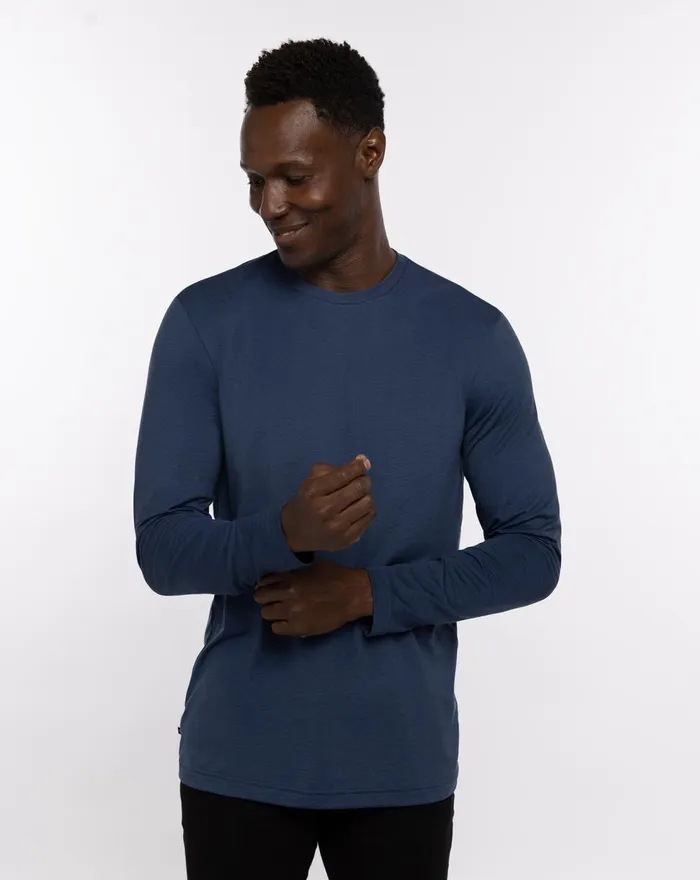 Men Tees TravisMathew THE CREW LONG SLEEVE TEE True Navyblack