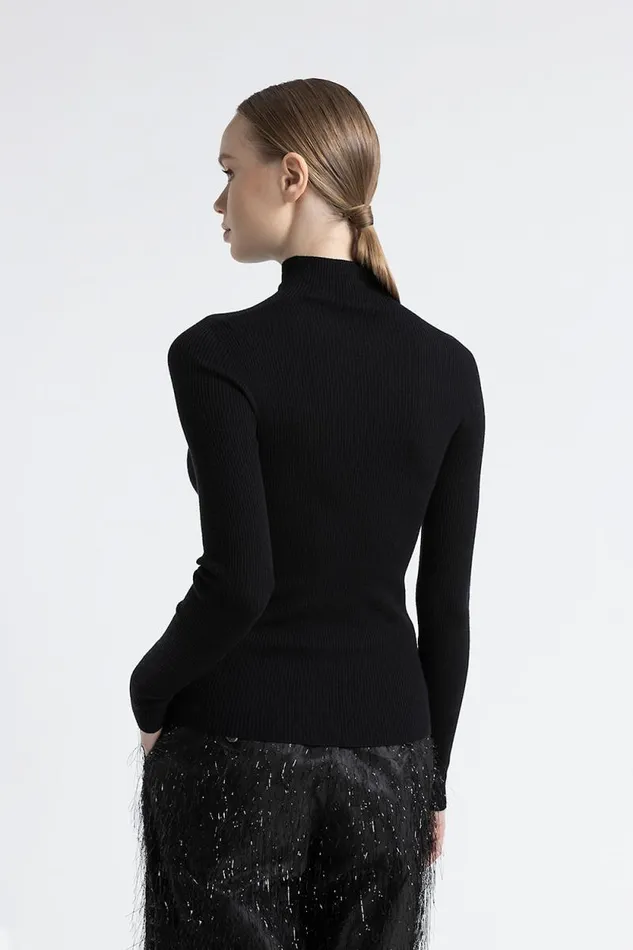 Peserico Knitwear Woman Pure New Wool High Neck Sweater Black Peserico Knitwear Woman Pure New Wool High Neck Sweater Black