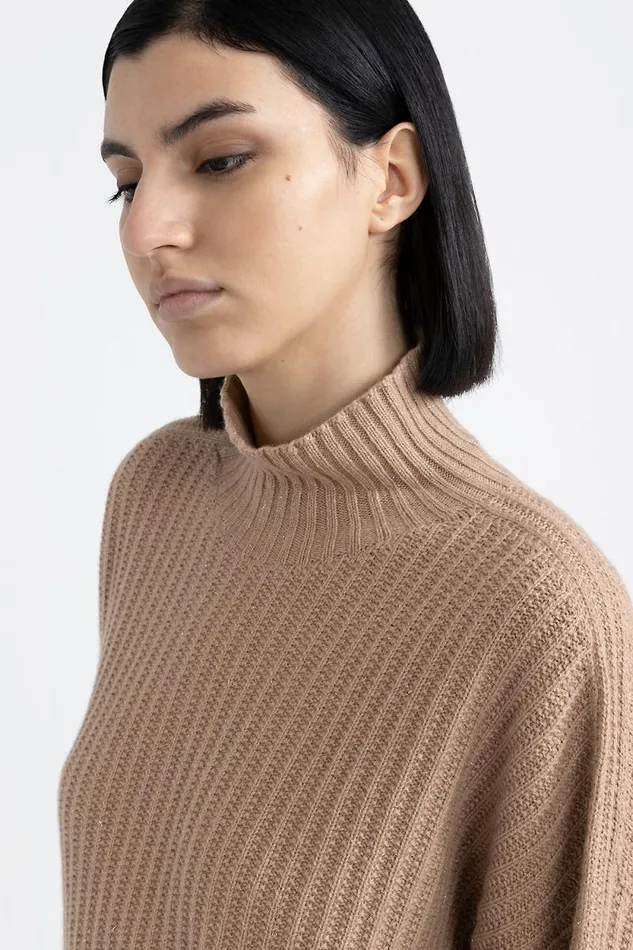 Peserico Knitwear Woman Wool Silk Cashmere And Lurex Sweater Chalet Peserico Knitwear Woman Wool Silk Cashmere And Lurex Sweater Chalet