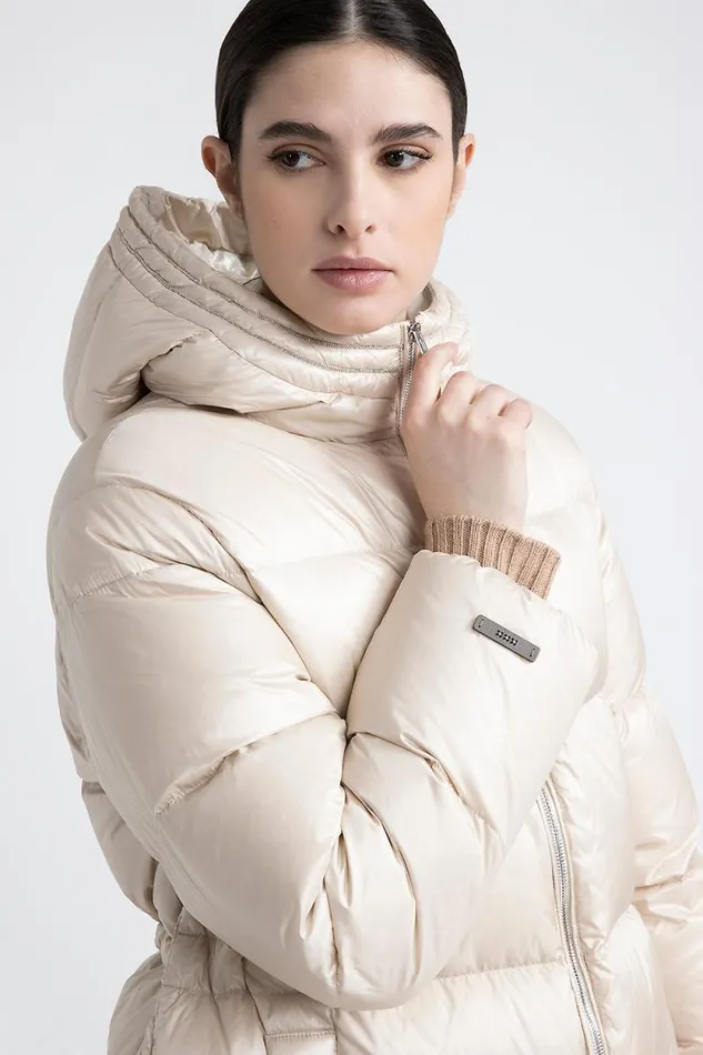 Peserico Outerwear Woman Midi Goose Down Jacket With Hood Barley Peserico Outerwear Woman Midi Goose Down Jacket With Hood Barley