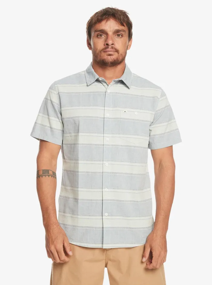 Shirts and Polos Men Quiksilver Cali Sunrise Short Sleeve Shirt Bering Sea Cali Shirts and Polos Men Quiksilver Cali Sunrise Short Sleeve Shirt Bering Sea Cali