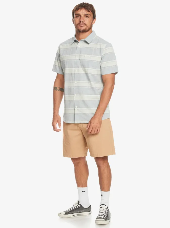 Shirts and Polos Men Quiksilver Cali Sunrise Short Sleeve Shirt Bering Sea Cali Shirts and Polos Men Quiksilver Cali Sunrise Short Sleeve Shirt Bering Sea Cali