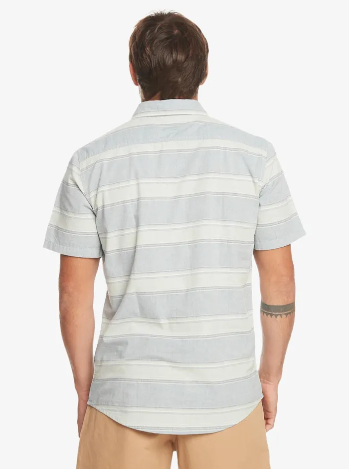 Shirts and Polos Men Quiksilver Cali Sunrise Short Sleeve Shirt Bering Sea Cali Shirts and Polos Men Quiksilver Cali Sunrise Short Sleeve Shirt Bering Sea Cali