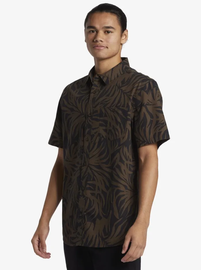 Shirts and Polos Men Quiksilver Hawaii Foliage Woven Hawaiian Shirt Tarmac Shirts and Polos Men Quiksilver Hawaii Foliage Woven Hawaiian Shirt Tarmac