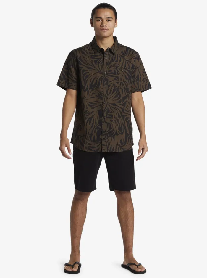 Shirts and Polos Men Quiksilver Hawaii Foliage Woven Hawaiian Shirt Tarmac Shirts and Polos Men Quiksilver Hawaii Foliage Woven Hawaiian Shirt Tarmac