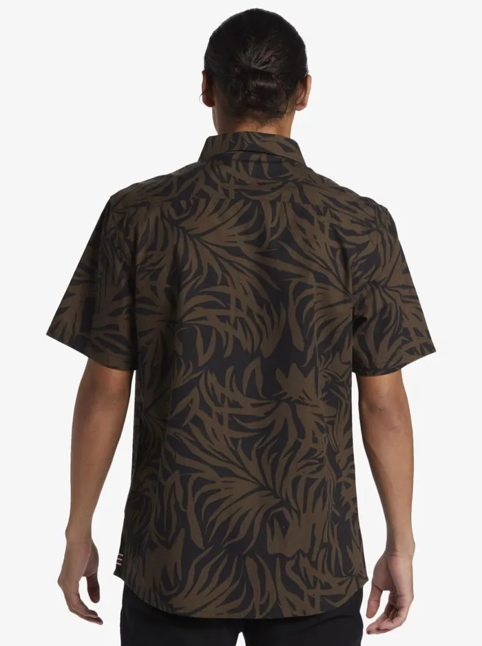 Shirts and Polos Men Quiksilver Hawaii Foliage Woven Hawaiian Shirt Tarmac Shirts and Polos Men Quiksilver Hawaii Foliage Woven Hawaiian Shirt Tarmac