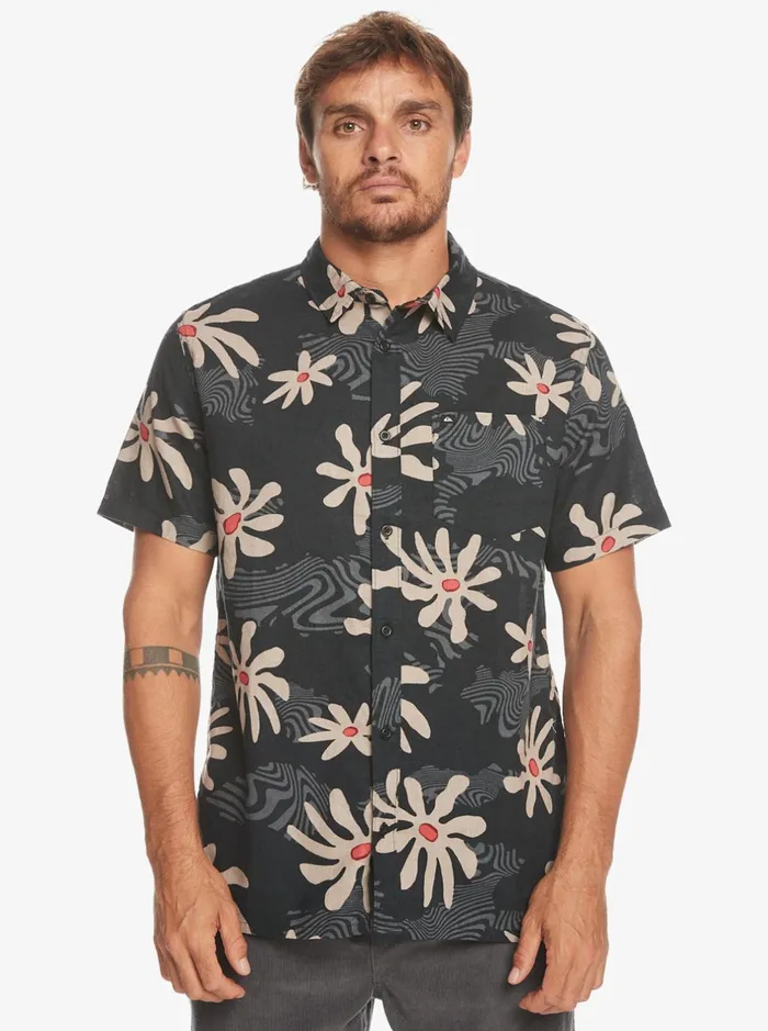 Shirts and Polos Men Quiksilver Trippy Floral Short Sleeve Shirt Black Trippy Floral Shirts and Polos Men Quiksilver Trippy Floral Short Sleeve Shirt Black Trippy Floral
