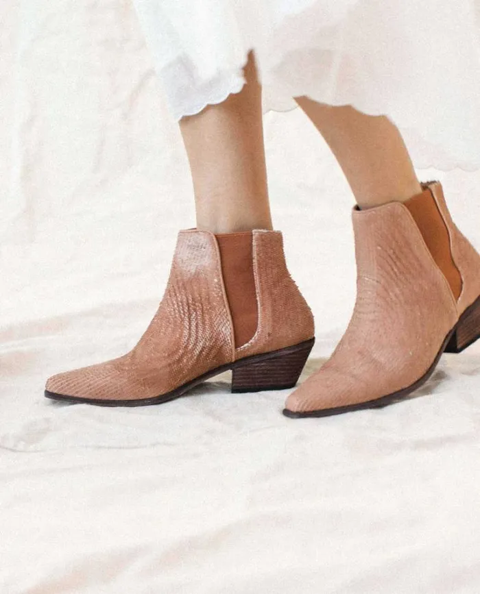 Shoes Women039s The Great The Gaucho Boot Adobe