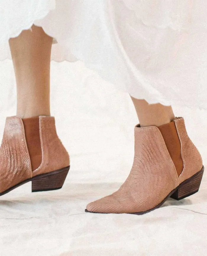 Shoes Women039s The Great The Gaucho Boot Adobe