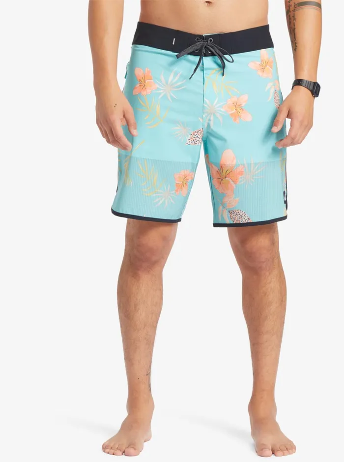 Shorts and Amphibians Men Quiksilver Highline Scallop 19034 Boardshorts Blue Radiance Shorts and Amphibians Men Quiksilver Highline Scallop 19034 Boardshorts Blue Radiance