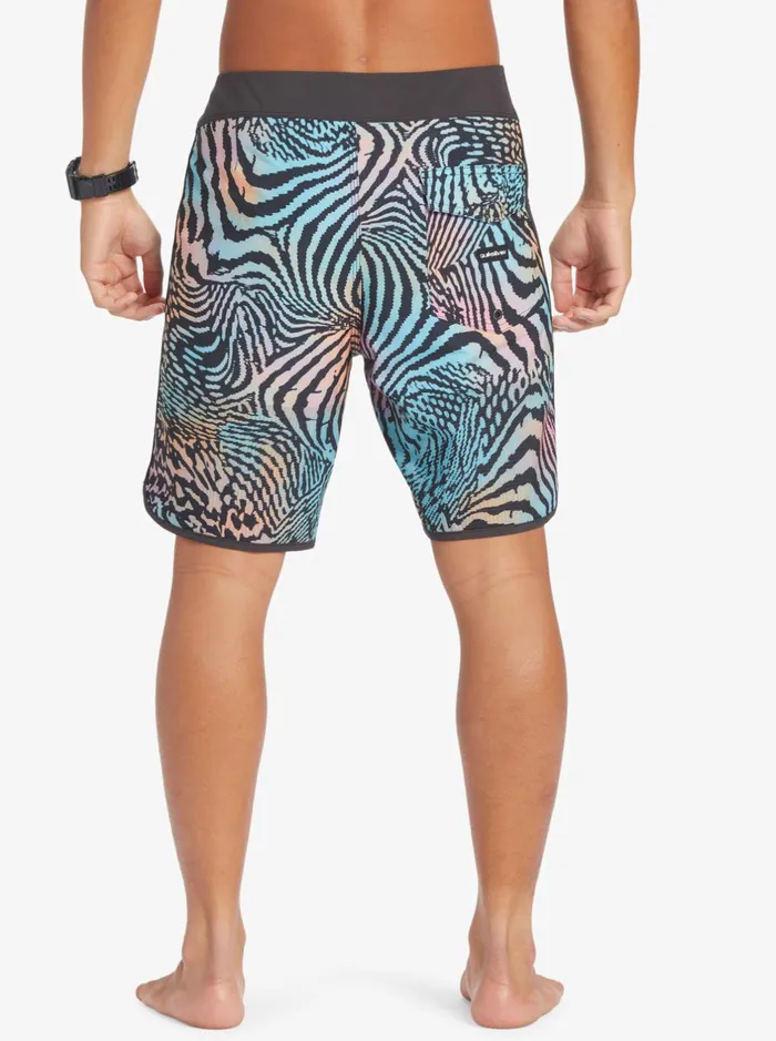 Shorts and Amphibians Men Quiksilver Highline Scallop 19034 Boardshorts Tarmac Shorts and Amphibians Men Quiksilver Highline Scallop 19034 Boardshorts Tarmac