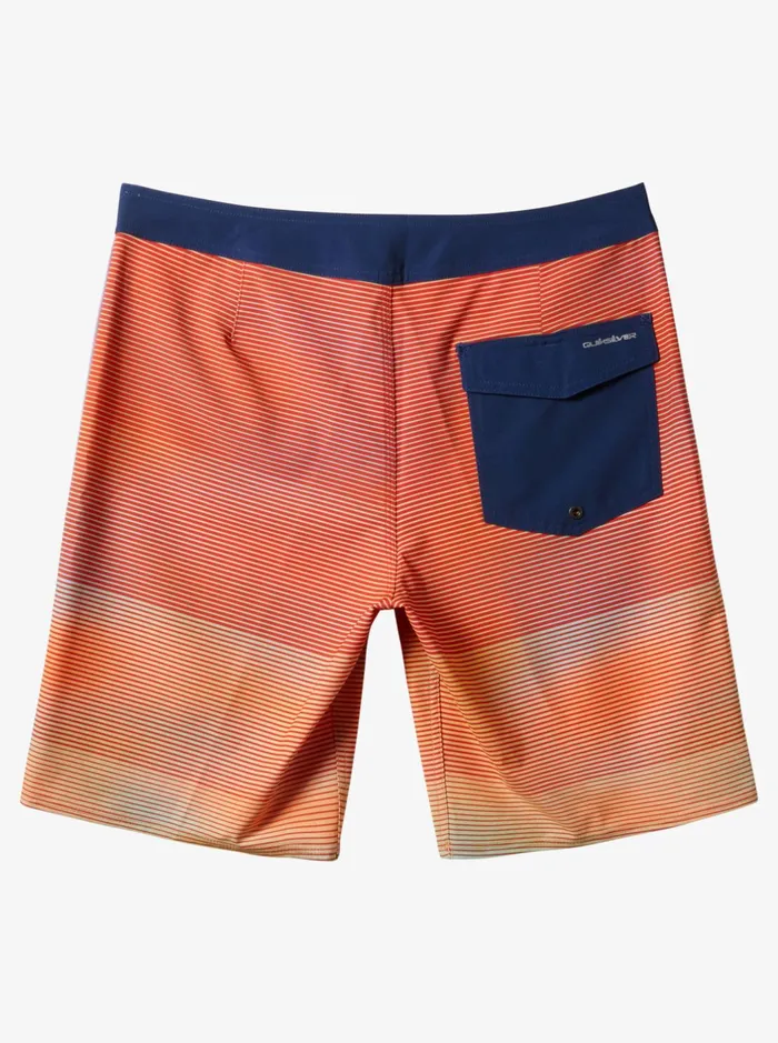 Shorts and Amphibians Men Quiksilver Surfsilk Massive 20034 Boardshorts Grenadine Shorts and Amphibians Men Quiksilver Surfsilk Massive 20034 Boardshorts Grenadine