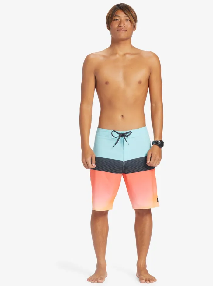 Shorts and Amphibians Men Quiksilver Surfsilk Panel 20034 Boardshorts Angel Blue Shorts and Amphibians Men Quiksilver Surfsilk Panel 20034 Boardshorts Angel Blue