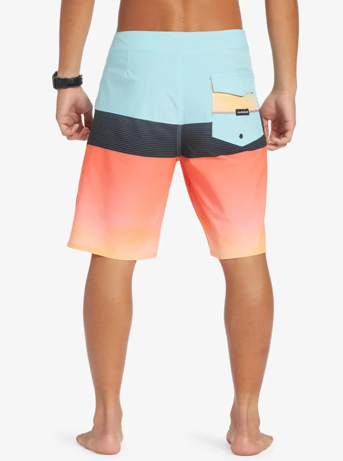 Shorts and Amphibians Men Quiksilver Surfsilk Panel 20034 Boardshorts Angel Blue Shorts and Amphibians Men Quiksilver Surfsilk Panel 20034 Boardshorts Angel Blue