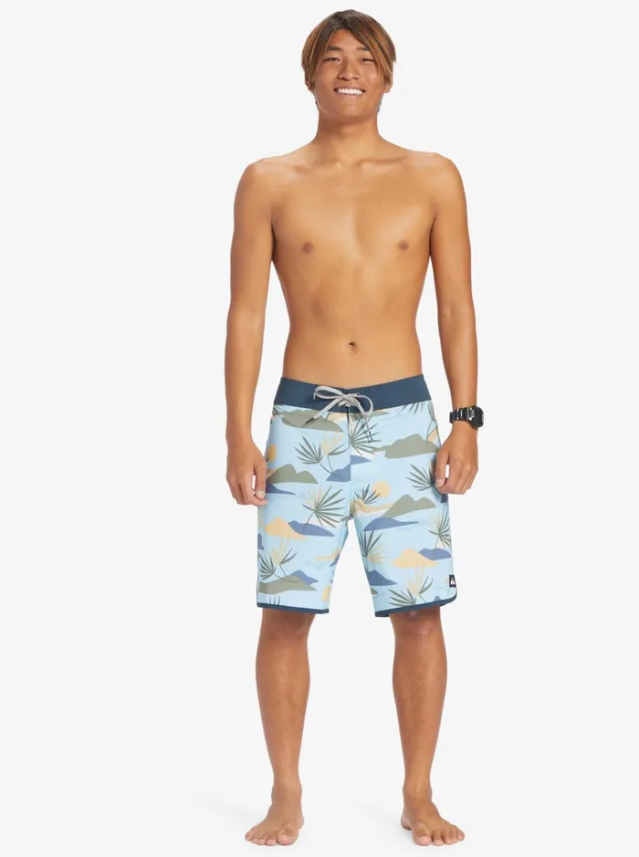 Shorts and Amphibians Men Quiksilver Surfsilk Scallop 19034 Boardshorts Sky Blue Shorts and Amphibians Men Quiksilver Surfsilk Scallop 19034 Boardshorts Sky Blue
