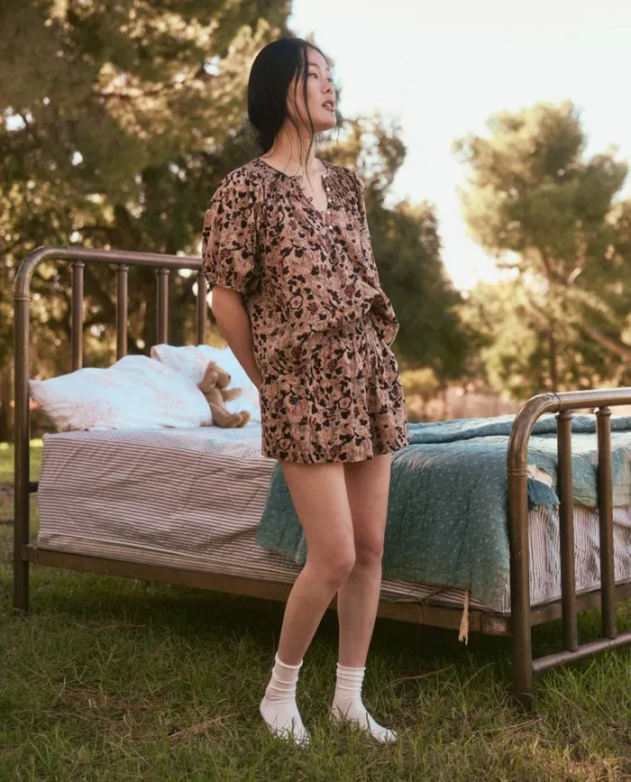 Sleep Bottoms Women039s The Great The Smocked Sleep Short Canyon Floral