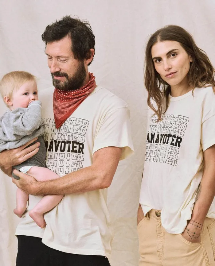 Tshirts Men039s The Great Limited Edition The Men039s I Am A Voter Boxy Crew Washed White