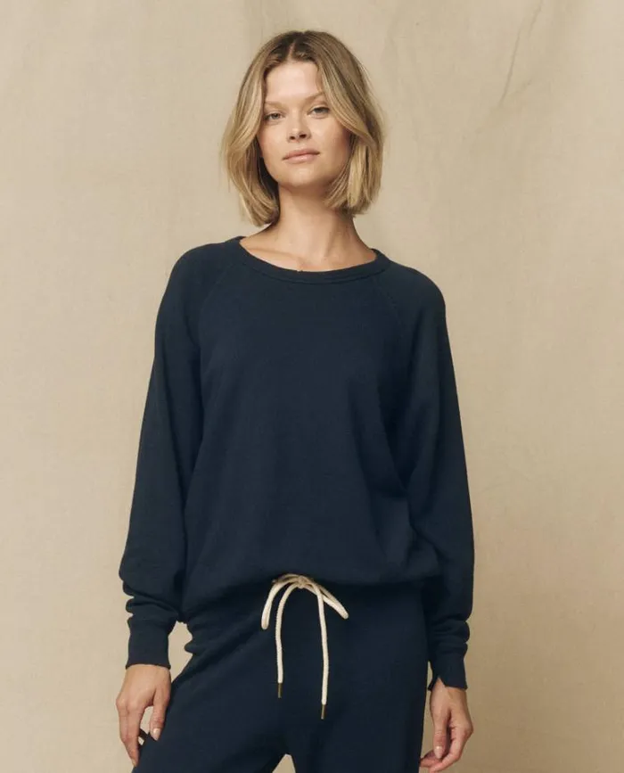 Tops Women039s The Great The College Sweatshirt True Navy