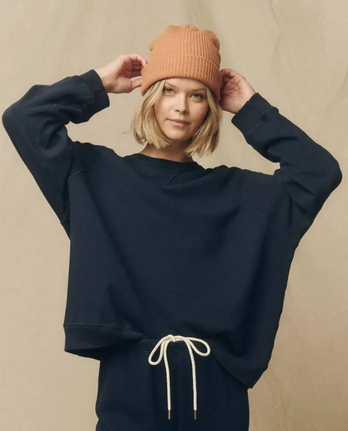 Tops Women039s The Great The Slouch Sweatshirt True Navy