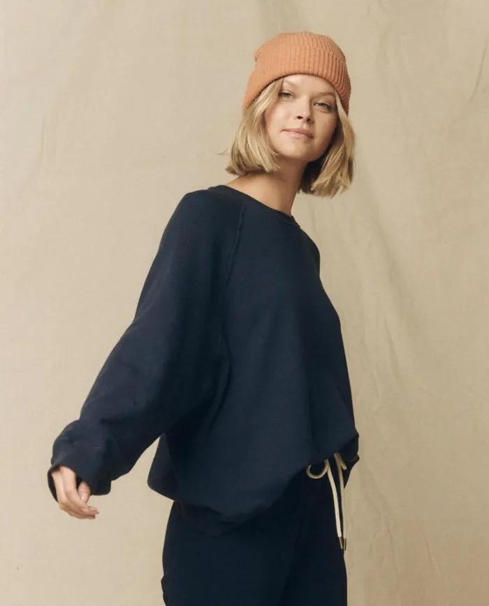 Tops Women039s The Great The Slouch Sweatshirt True Navy
