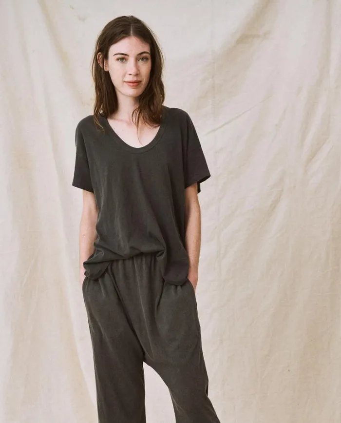 Tops Women039s The Great The UNeck Tee Washed Black