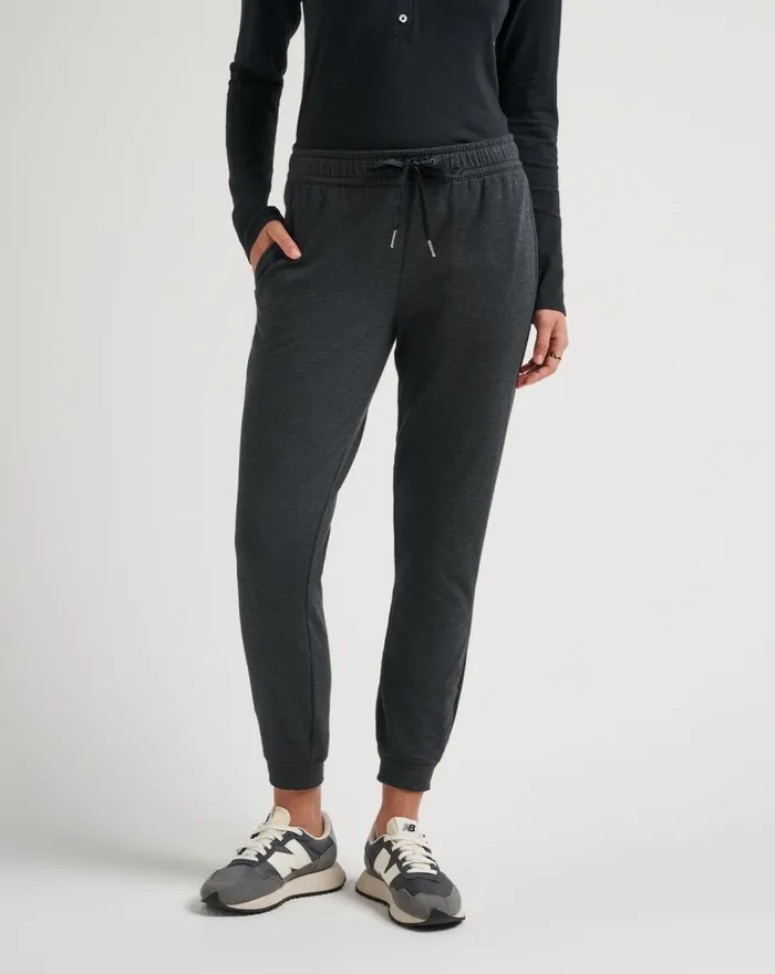 Women All Bottoms TravisMathew CLOUD FLEECE JOGGER Heather Black
