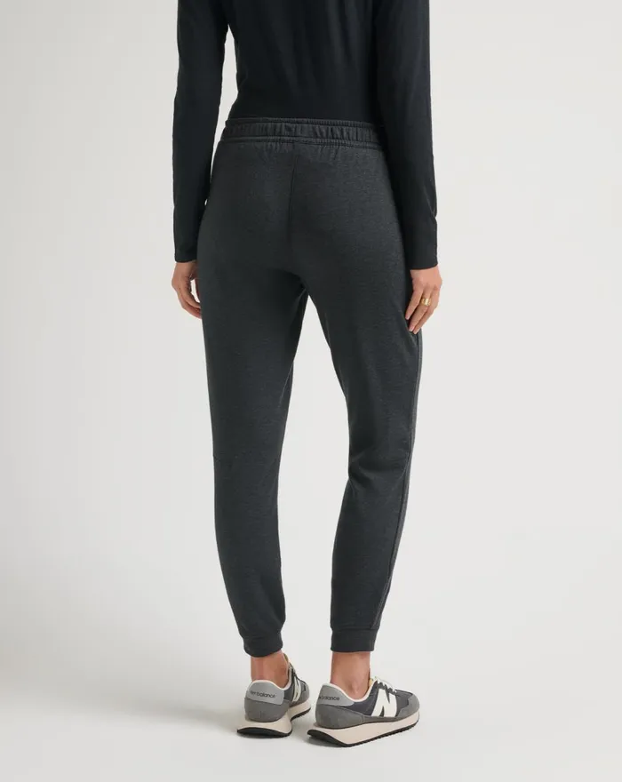 Women All Bottoms TravisMathew CLOUD FLEECE JOGGER Heather Black