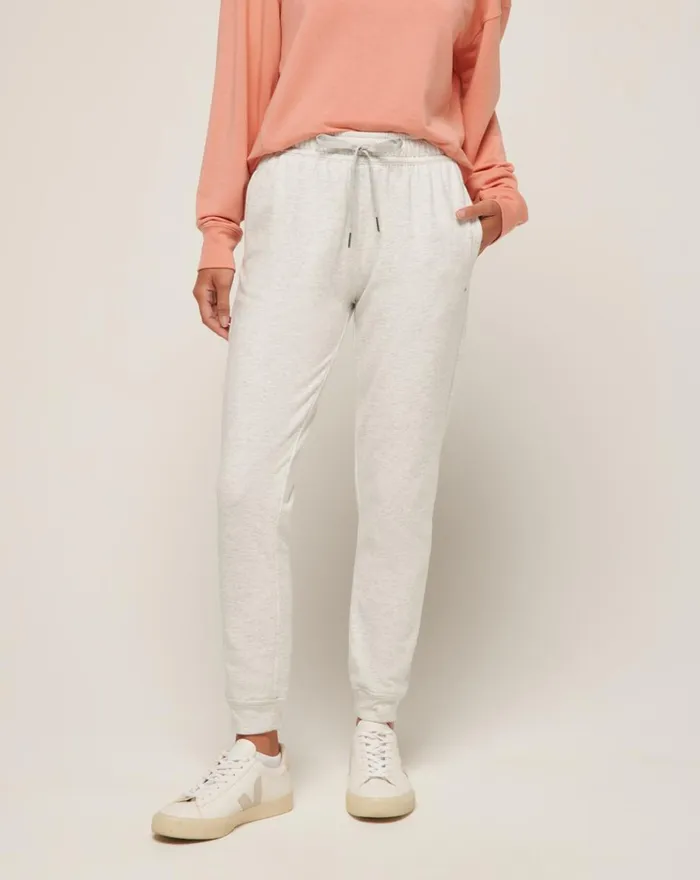 Women All Bottoms TravisMathew CLOUD FLEECE JOGGER Heather Light Grey