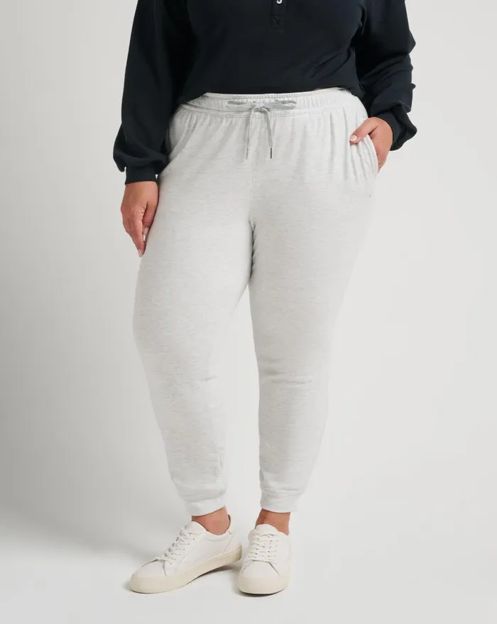 Women All Bottoms TravisMathew CLOUD FLEECE JOGGER Heather Light Grey