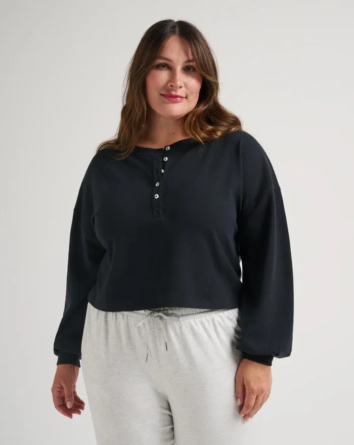 Women All Tops TravisMathew CASUAL ACQUAINTANCE WAFFLE TOP Black
