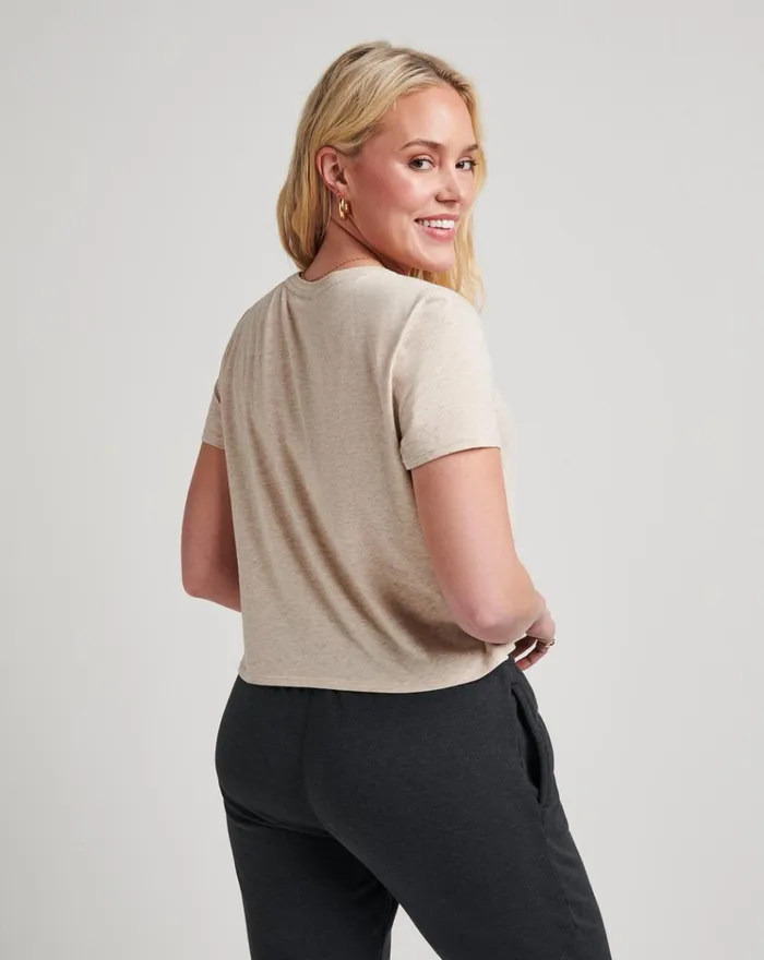 Women All Tops TravisMathew MORNING LIGHT GRAPHIC TEE Heather Atmosphere