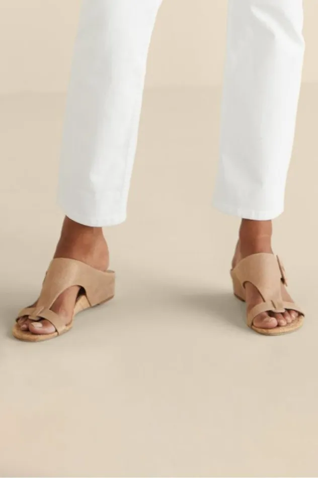 Women Donald Pliner Ofelia Wedge Slide Pale Gold Soft Surroundings Shoes Women Donald Pliner Ofelia Wedge Slide Pale Gold Soft Surroundings Shoes