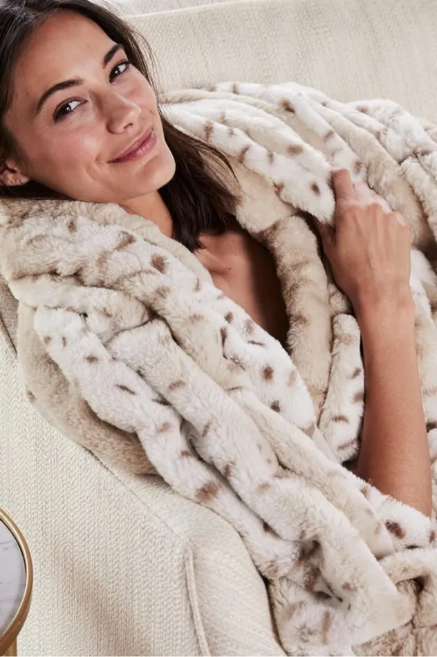 Women La Parisienne Faux Fur Throw Forest Night Soft Surroundings Bedding Women La Parisienne Faux Fur Throw Forest Night Soft Surroundings Bedding
