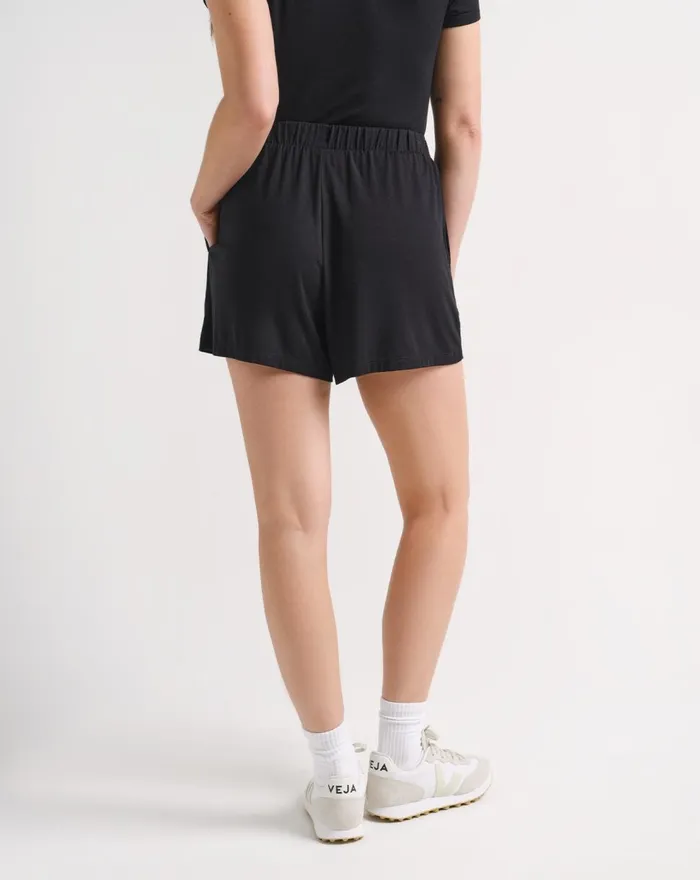 Women Shorts TravisMathew PEARLY SHELLS SHORT Black