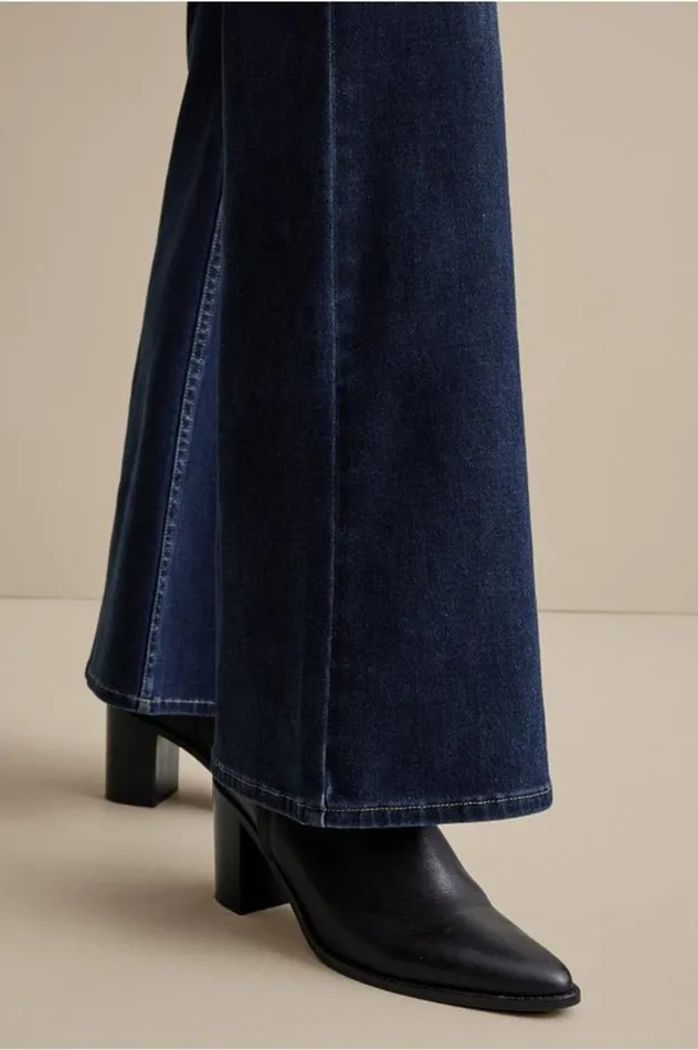 Women Ultimate Denim Flare Jeans Tidal Blue Wash Soft Surroundings Jeans Women Ultimate Denim Flare Jeans Tidal Blue Wash Soft Surroundings Jeans
