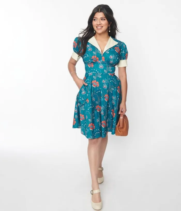 1940s Teal and Red Floral Chain Print Swing Dress Dresses Unique Vintage Pocket Dresses 1940s Teal and Red Floral Chain Print Swing Dress Dresses Unique Vintage Pocket Dresses
