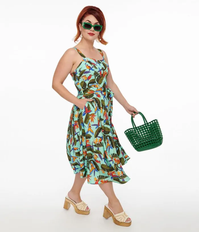 1950s Blue and Green Tropical Parrot Print Lori Swing Dress Dresses Unique Vintage Pocket Dresses 1950s Blue and Green Tropical Parrot Print Lori Swing Dress Dresses Unique Vintage Pocket Dresses