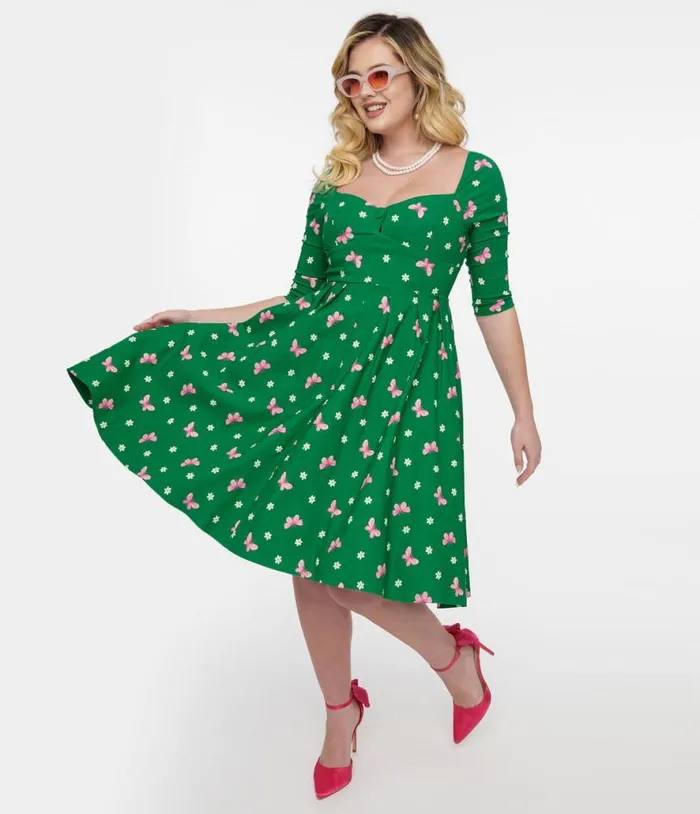 1950s Green and Butterfly Stamp Print Lamar Swing Dress Dresses Unique Vintage Swing 1950s Green and Butterfly Stamp Print Lamar Swing Dress Dresses Unique Vintage Swing