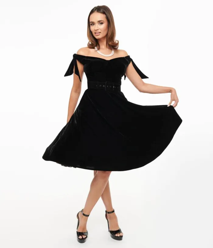 1960s Black Velvet Prairie Swing Dress Dresses Unique Vintage Pocket Dresses